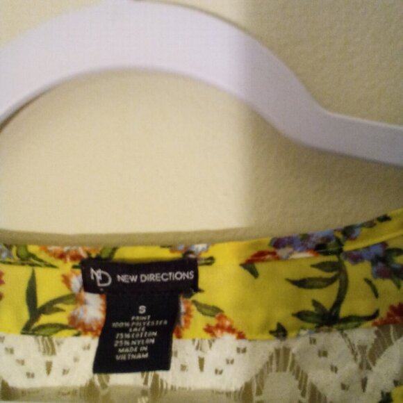 New Directions Blouse S Half Sleeve Boho Flowing Lace Floral Patchwork Colorful - Picture 10 of 15